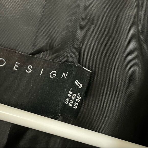 ASOS Design NWT Black Striped Two Button Single Breasted Blazer - Picture 4 of 5